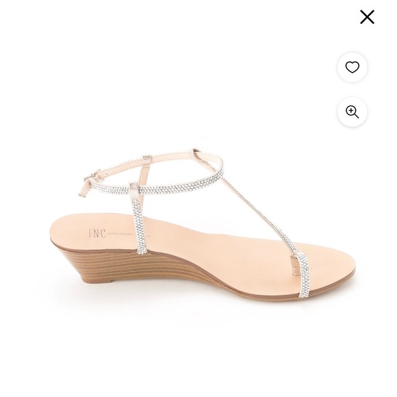 NIB. $79R. I.N.C. Ring Toe Mystik Sandal. Size 9 Pearl Gold - Picture 4 of 10